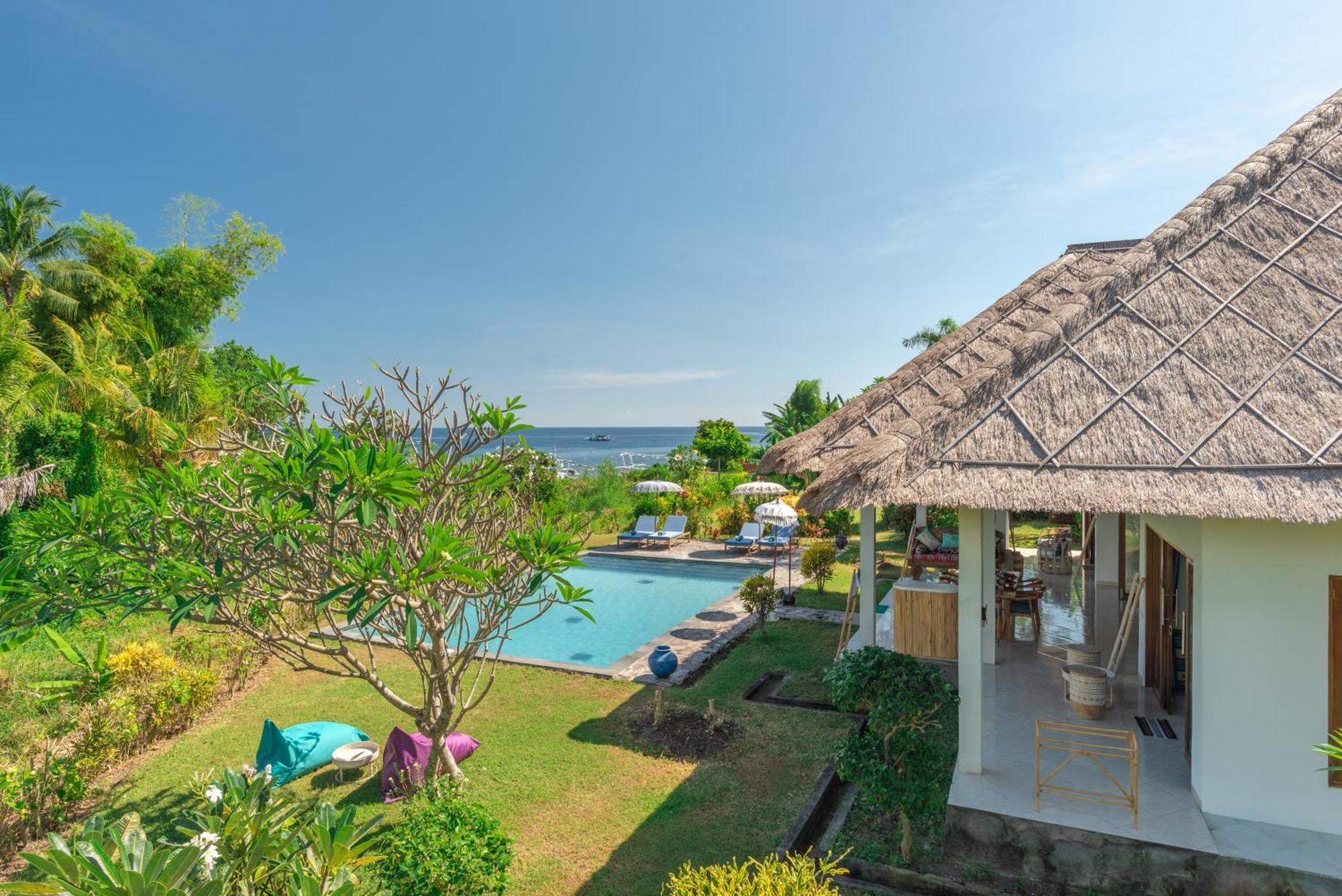 Absolute Beach Front Villa Umeanyar Exterior photo