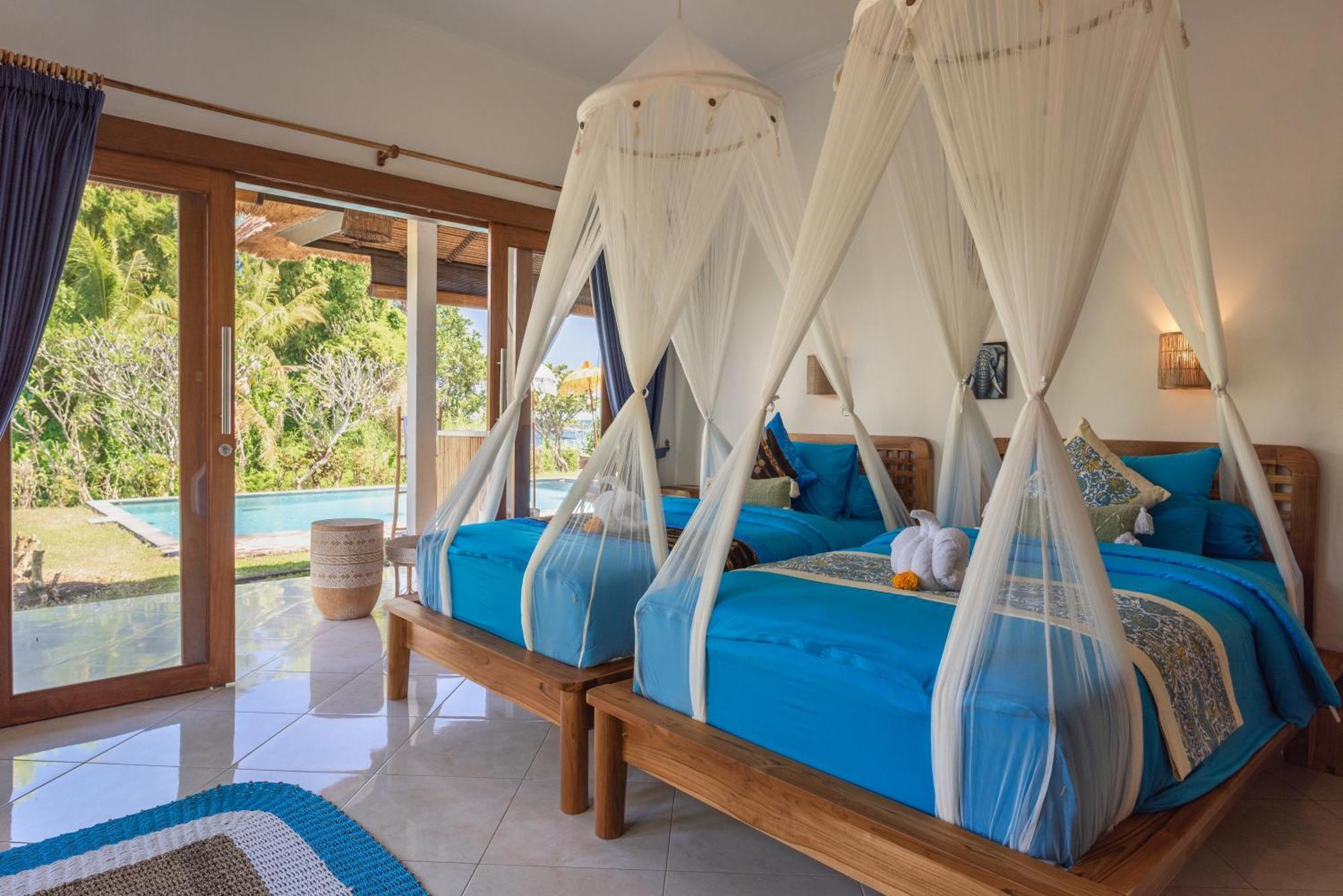 Absolute Beach Front Villa Umeanyar Exterior photo